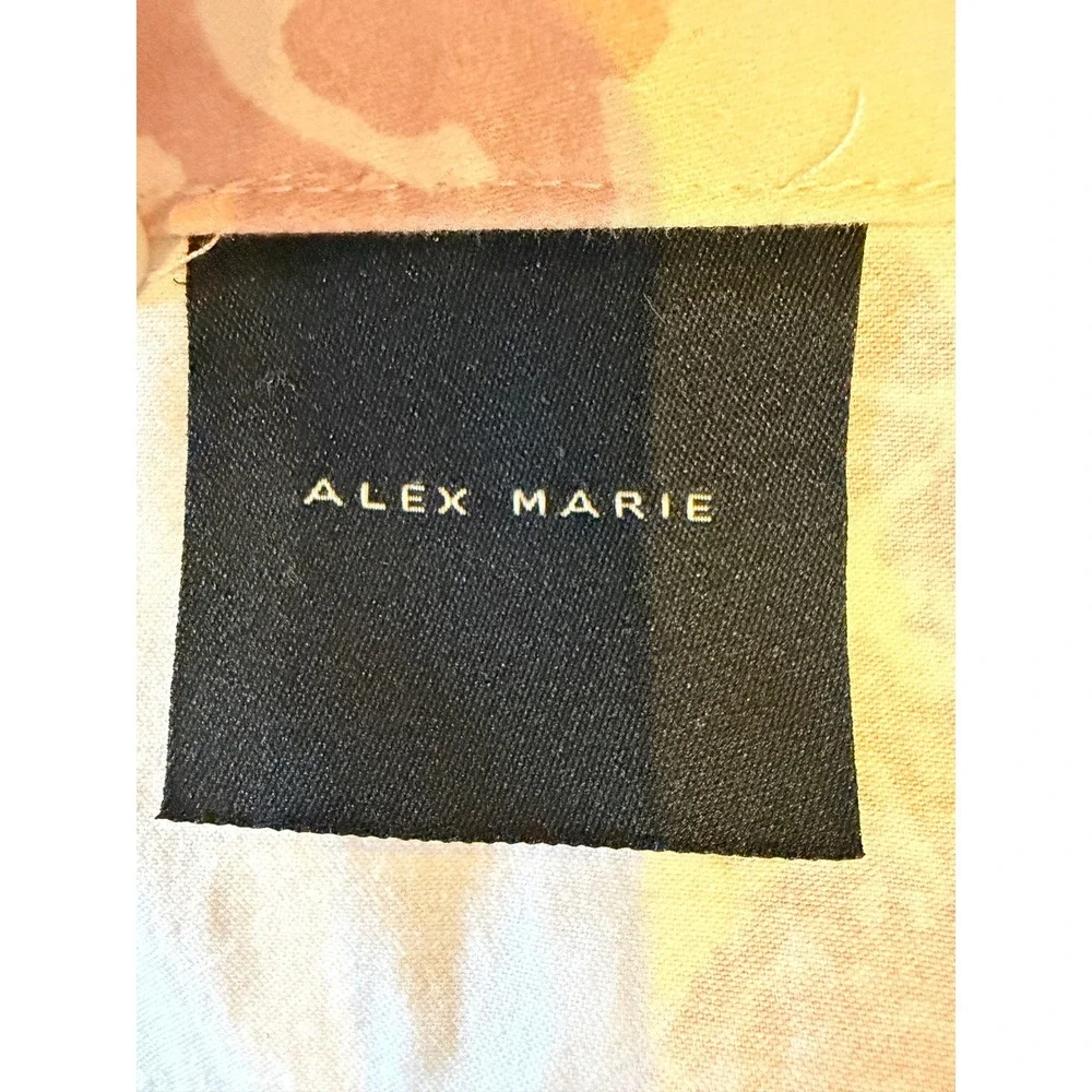 Alex Marie this elegant